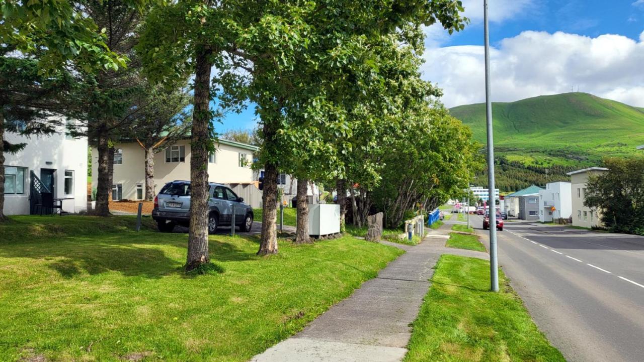 B&B Rooms Husavik 1 Kültér fotó